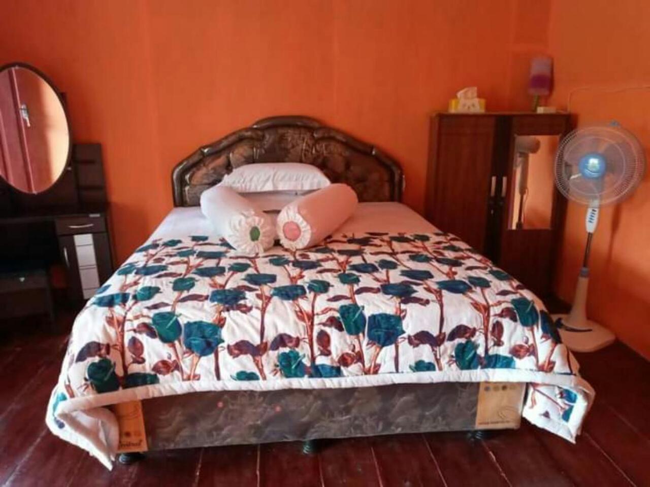 Nusa Nalan Beach Resort Rumah Olat ห้อง รูปภาพ