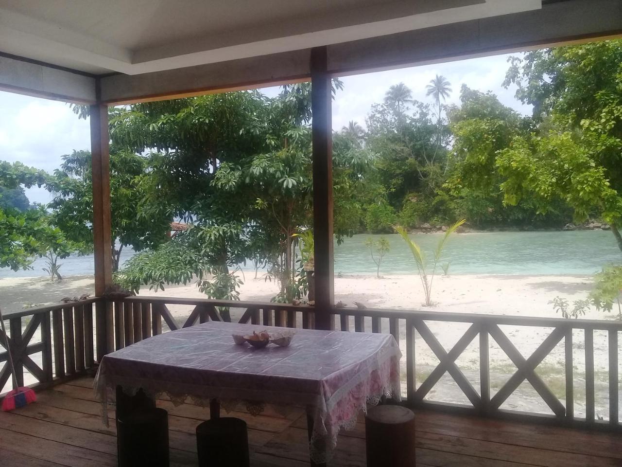 Nusa Nalan Beach Resort Rumah Olat ภายนอก รูปภาพ