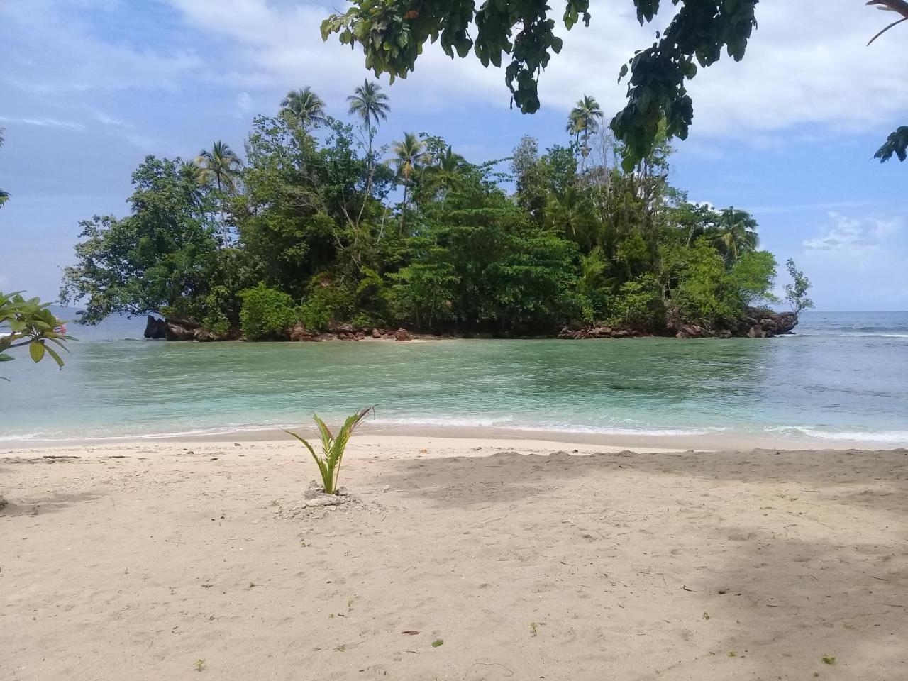 Nusa Nalan Beach Resort Rumah Olat ภายนอก รูปภาพ