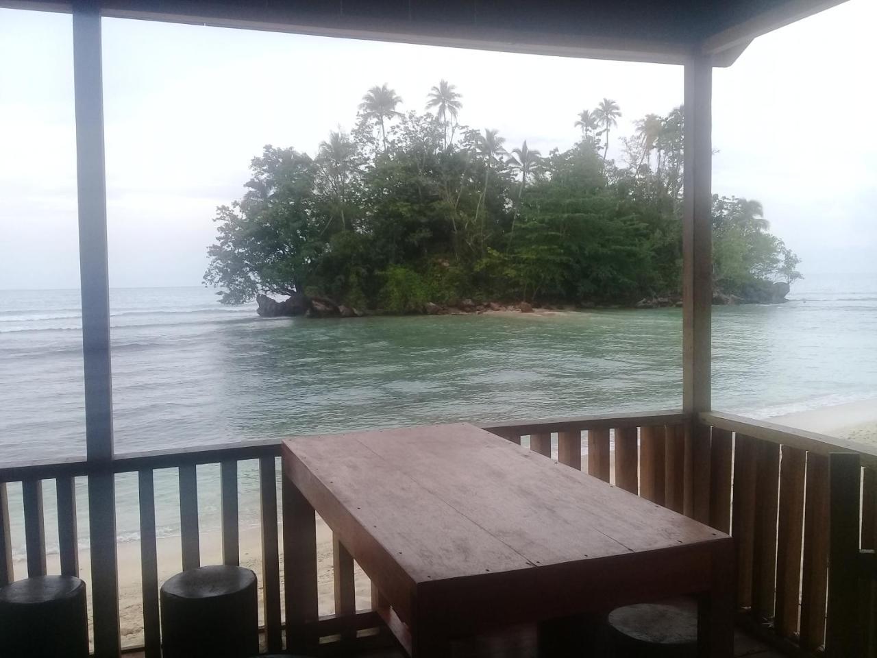 Nusa Nalan Beach Resort Rumah Olat ภายนอก รูปภาพ