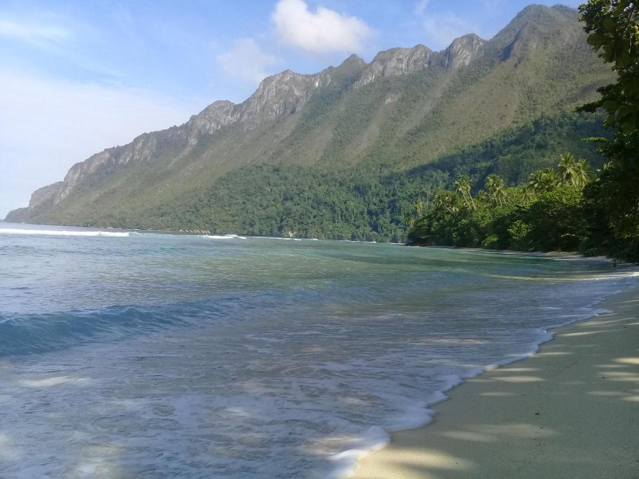 Nusa Nalan Beach Resort Rumah Olat ภายนอก รูปภาพ